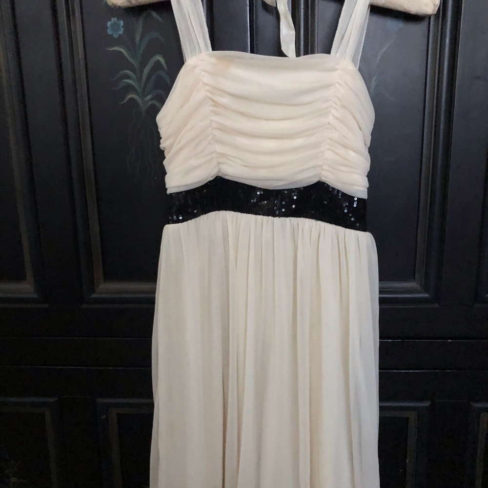 Little girls Dressy dress white with black sequence at the bias size 12